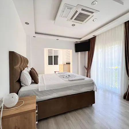 Gulistan - 7 Bedroom In Ovacik フェティエ