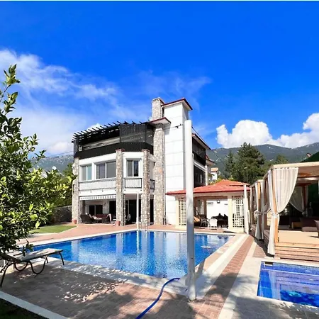 Villa Gulistan - 7 Bedroom In Ovacik