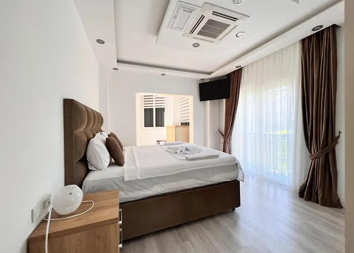 Gulistan - 7 Bedroom In Ovacik フェティエ