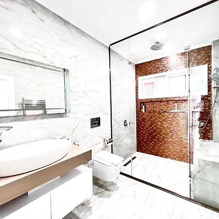 فيلة Gulistan - 7 Bedroom In Ovacik فتحية