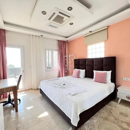 Willa Gulistan - 7 Bedroom In Ovacik Fethiye