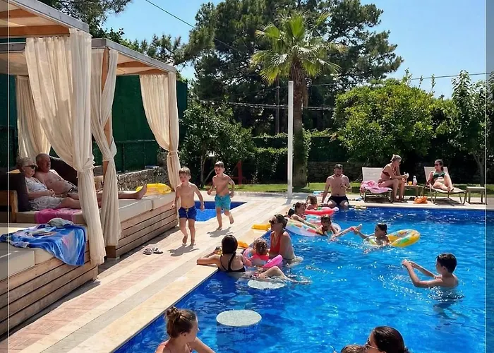 Gulistan - 7 Bedroom In Ovacik